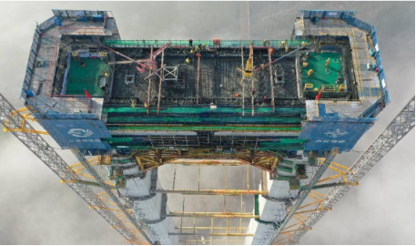 深汕大道蛟湖橋預(yù)制箱梁吊裝使用起重滑車